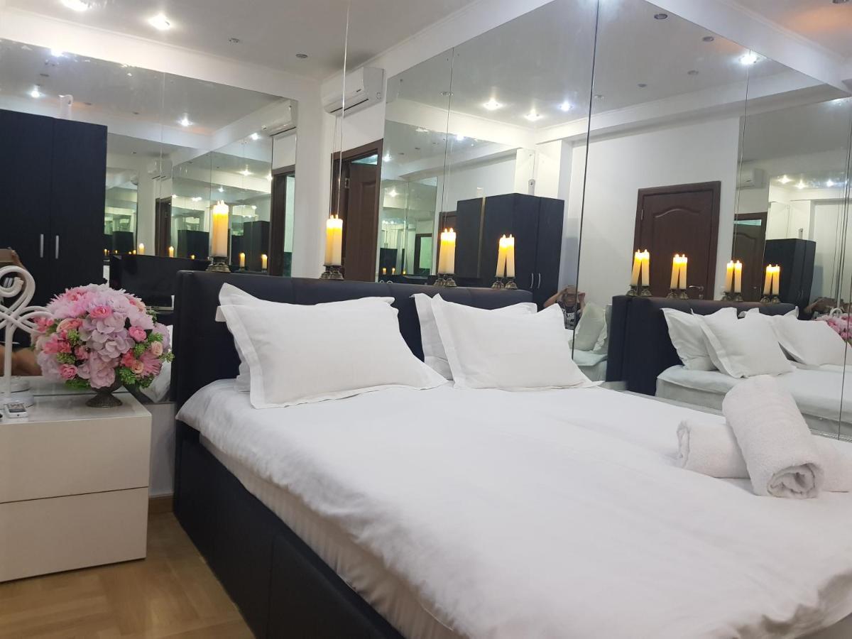 Mirrors Room Mega Mall National Arena Bükreş Dış mekan fotoğraf